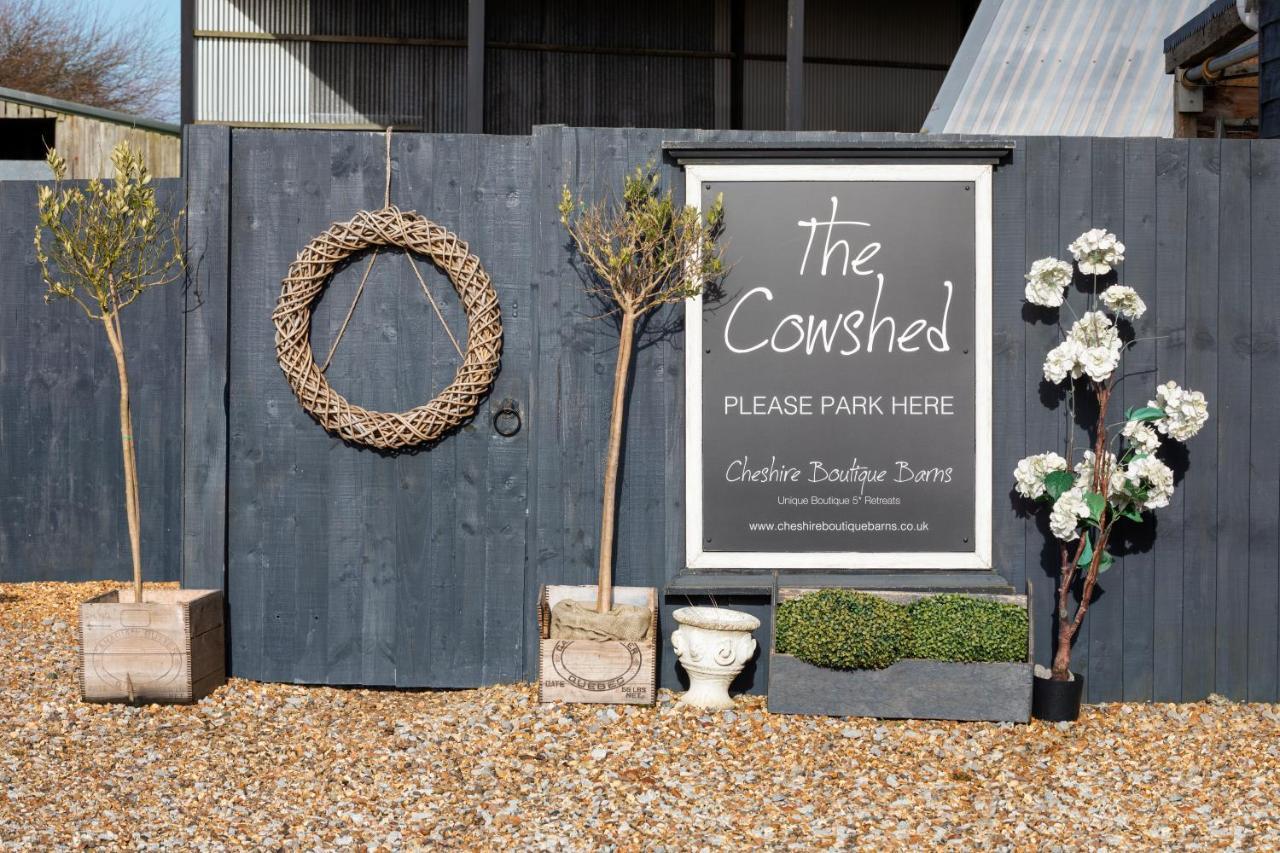 ナントウィッチ The Cowshed At Cheshire Boutique Barnsヴィラ エクステリア 写真